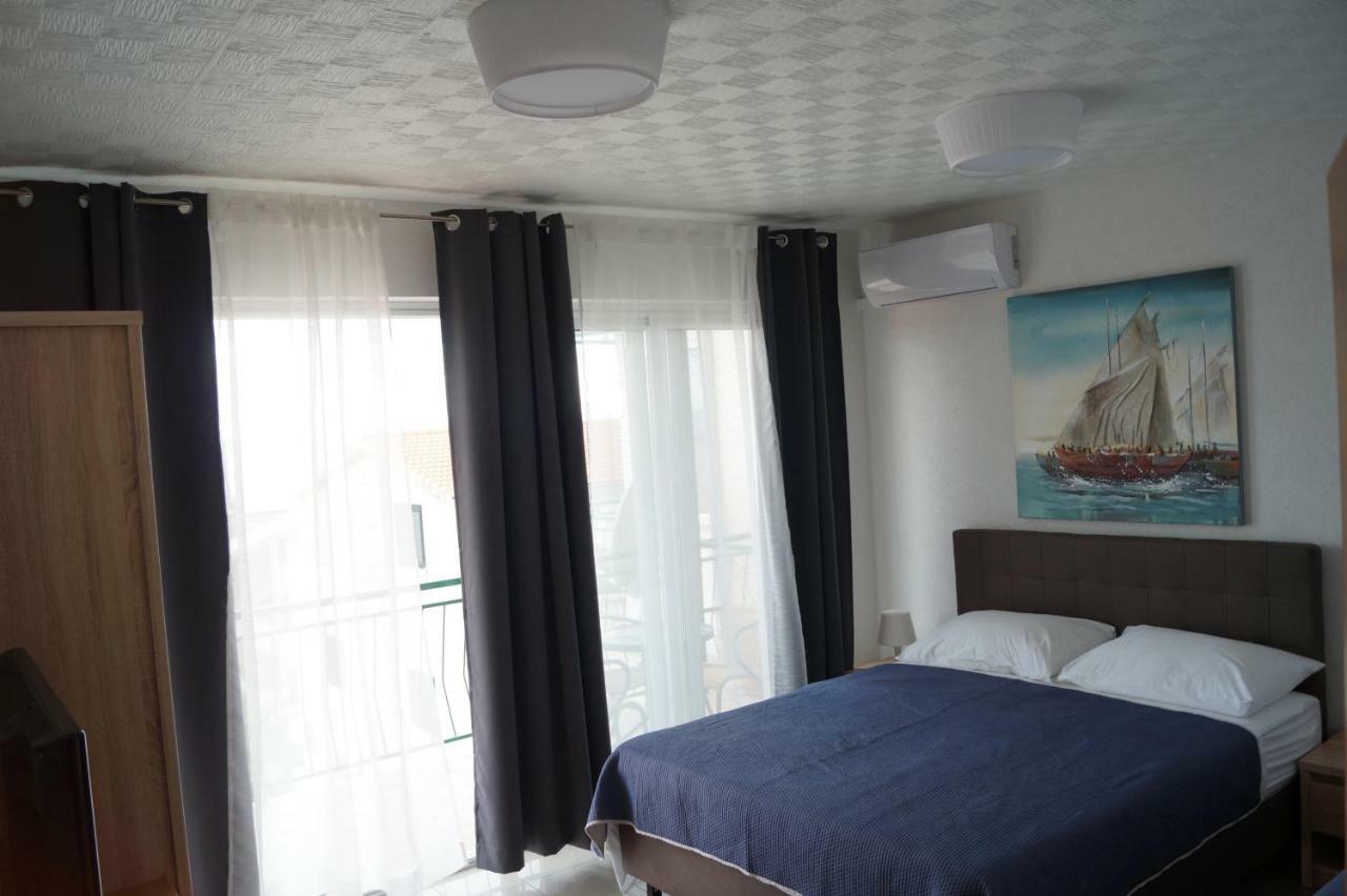 Apartments Mario With Private Parking Makarska Luaran gambar