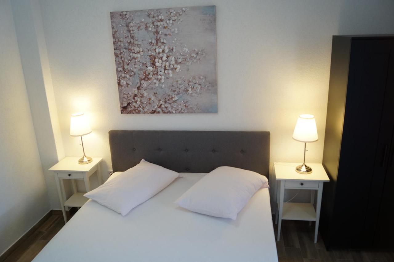 Apartments Mario With Private Parking Makarska Luaran gambar